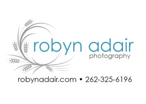 Robyn Adair Photo logo
